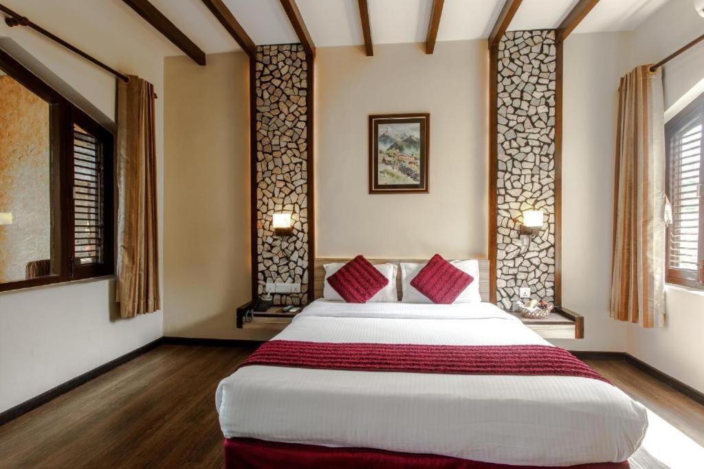The Lakeside Retreat By Ime Hospitality Pvt Ltd Ποκάρα Εξωτερικό φωτογραφία